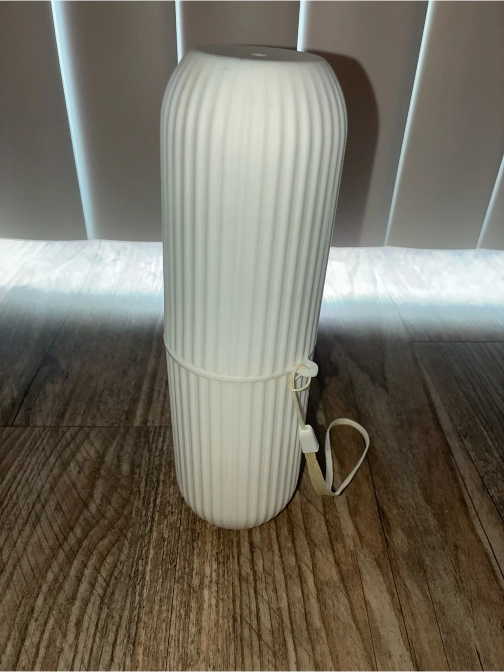 Ribbed Large Toothbrush Holder & Mouthwash Cup